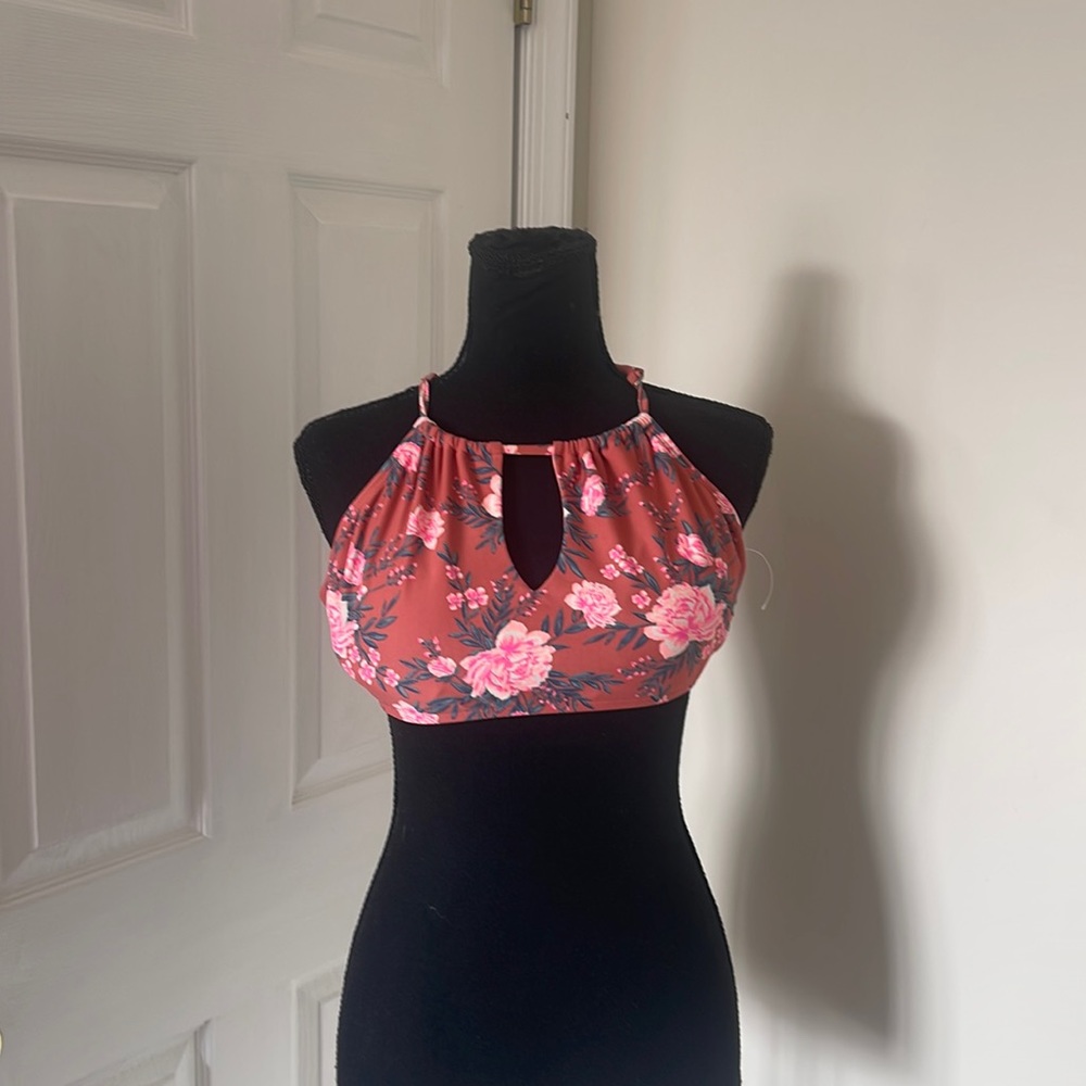Xhileration woman’s Bikini top